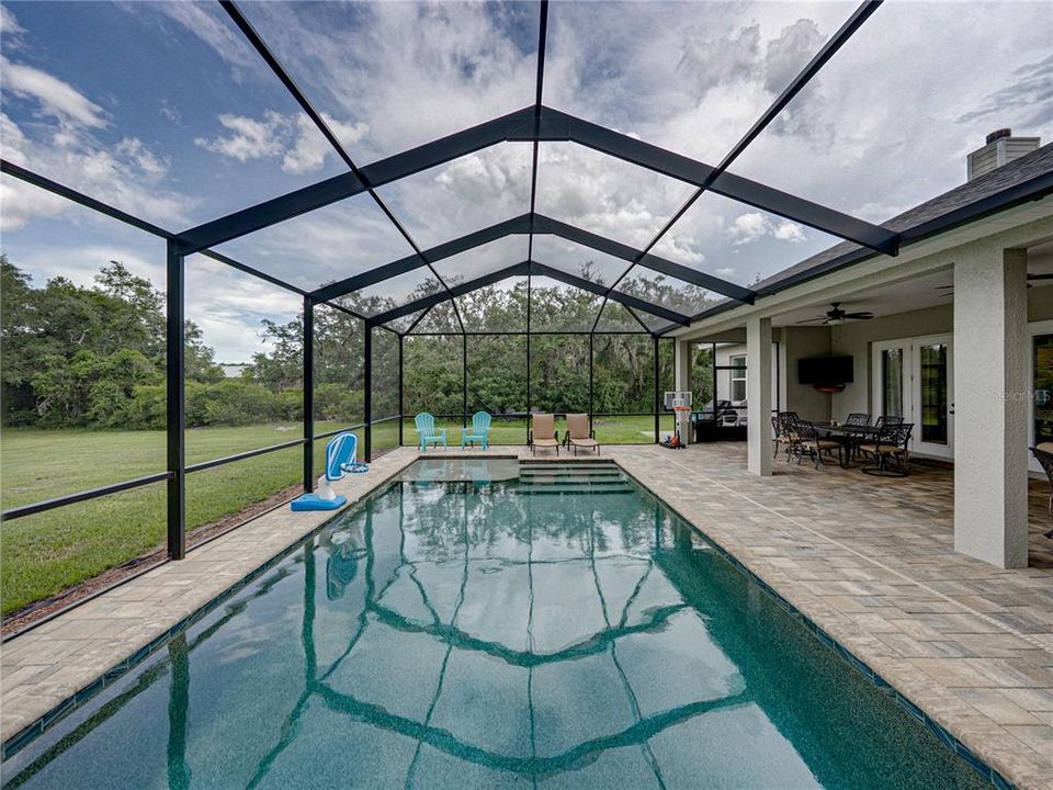 待售: $799,000 (4 贝兹, 2 浴室, 2601 平方英尺)