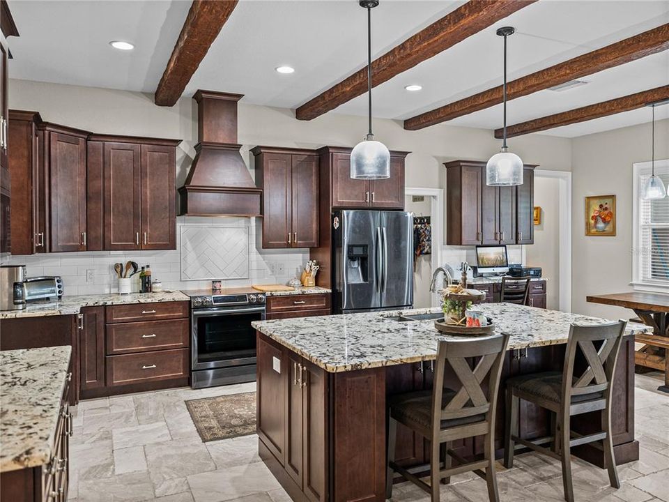 待售: $799,000 (4 贝兹, 2 浴室, 2601 平方英尺)