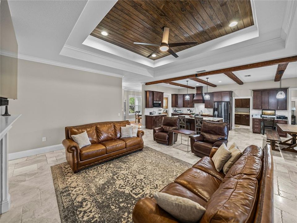 待售: $799,000 (4 贝兹, 2 浴室, 2601 平方英尺)