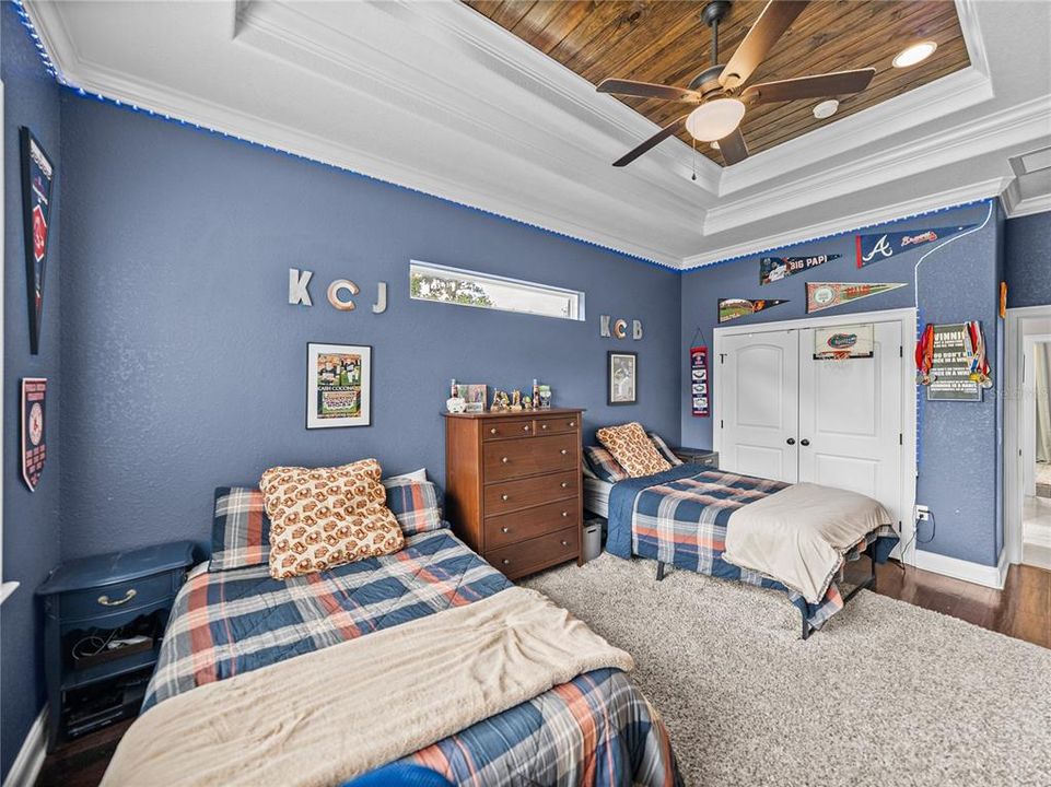 待售: $799,000 (4 贝兹, 2 浴室, 2601 平方英尺)