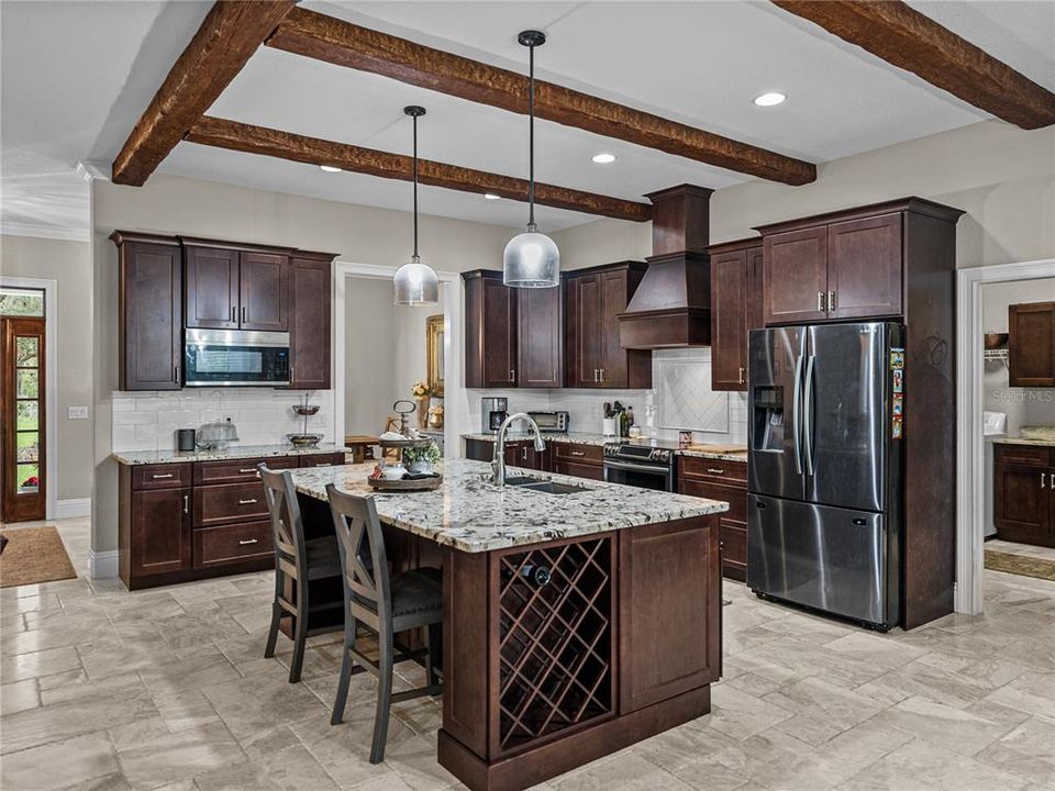 待售: $799,000 (4 贝兹, 2 浴室, 2601 平方英尺)