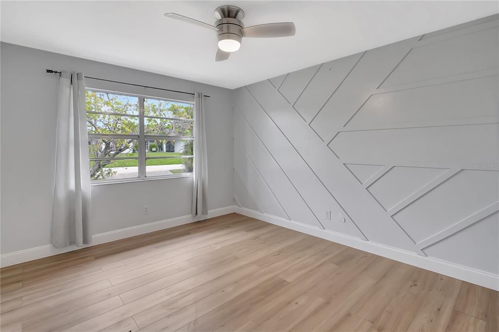 合同活跃: $279,000 (3 贝兹, 2 浴室, 1435 平方英尺)