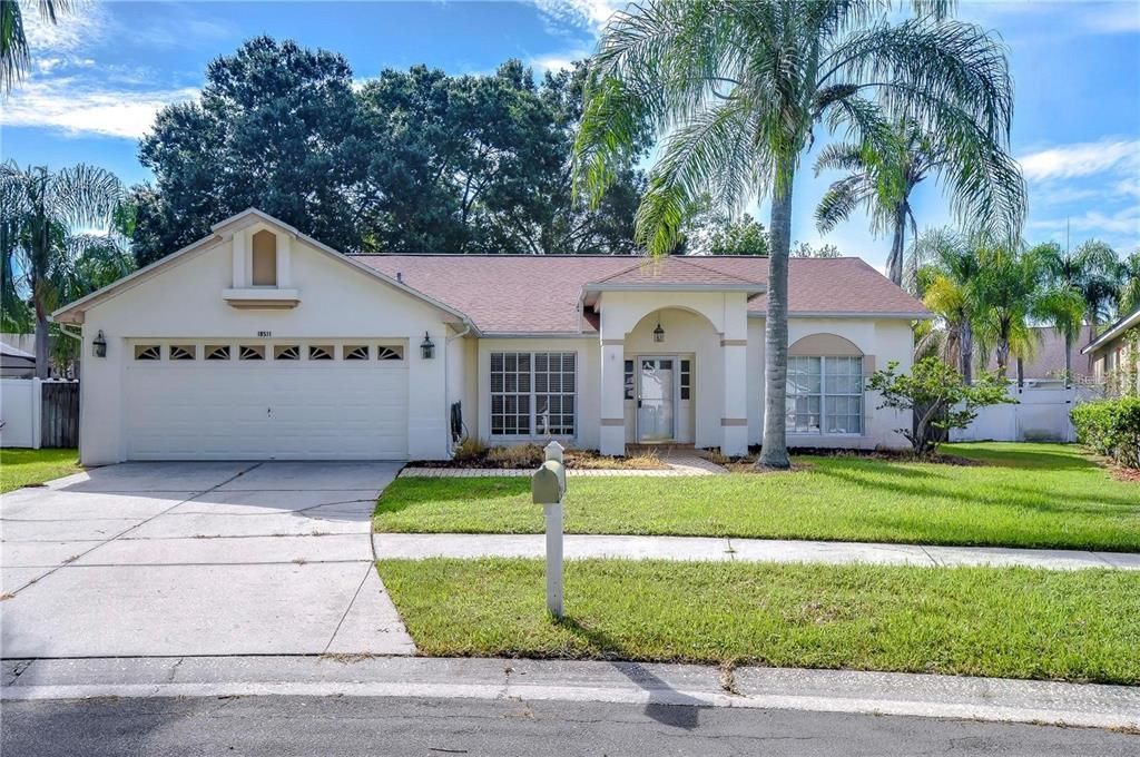 Recently Rented: $2,500 (4 beds, 2 baths, 1815 Square Feet)