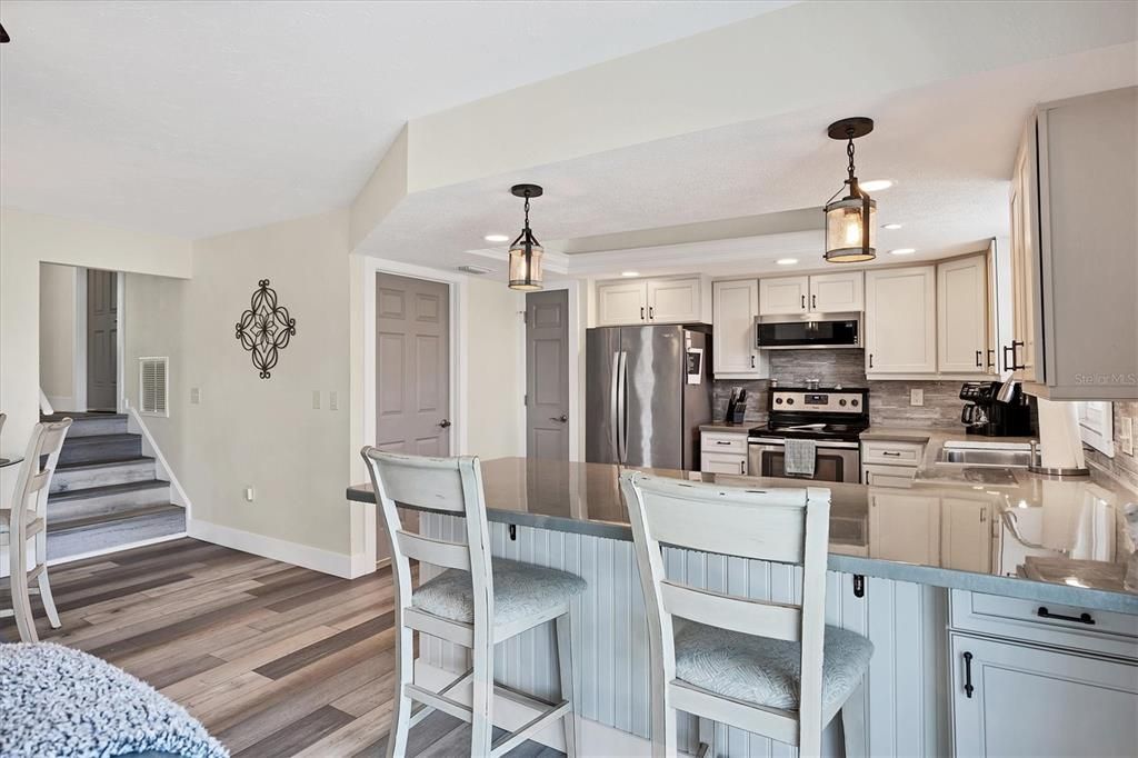 For Rent: $7,500 (2 beds, 2 baths, 1200 Square Feet)