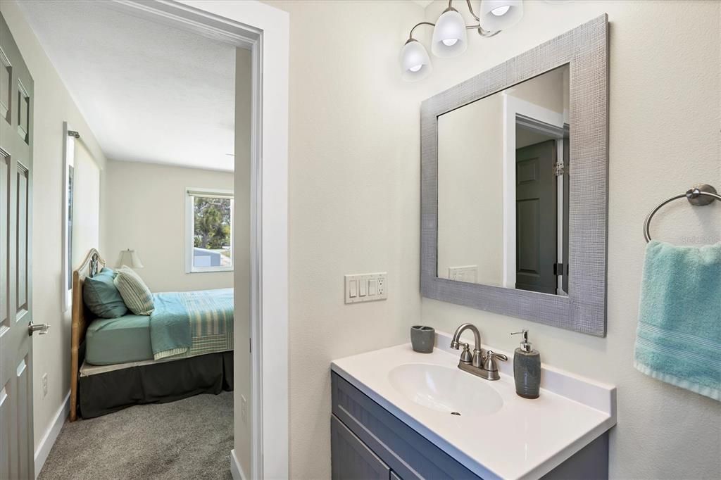 For Rent: $7,500 (2 beds, 2 baths, 1200 Square Feet)