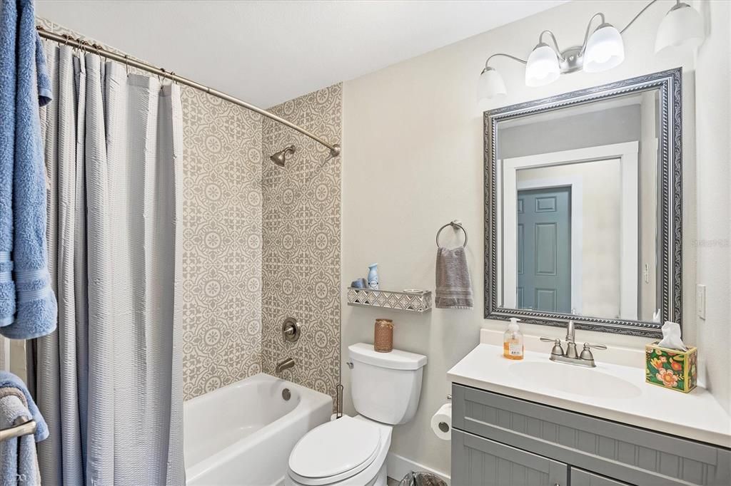 For Rent: $7,500 (2 beds, 2 baths, 1200 Square Feet)