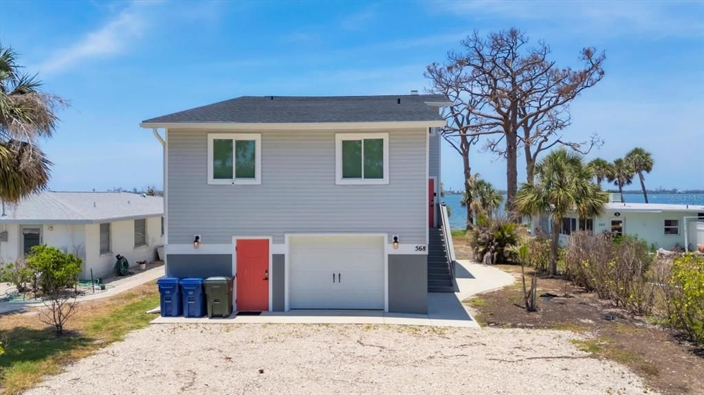 For Rent: $7,500 (2 beds, 2 baths, 1200 Square Feet)