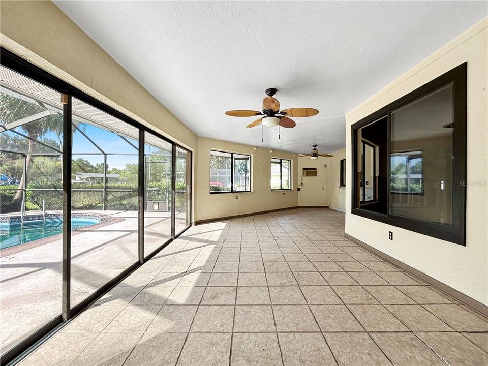 For Sale: $439,900 (3 beds, 2 baths, 2639 Square Feet)