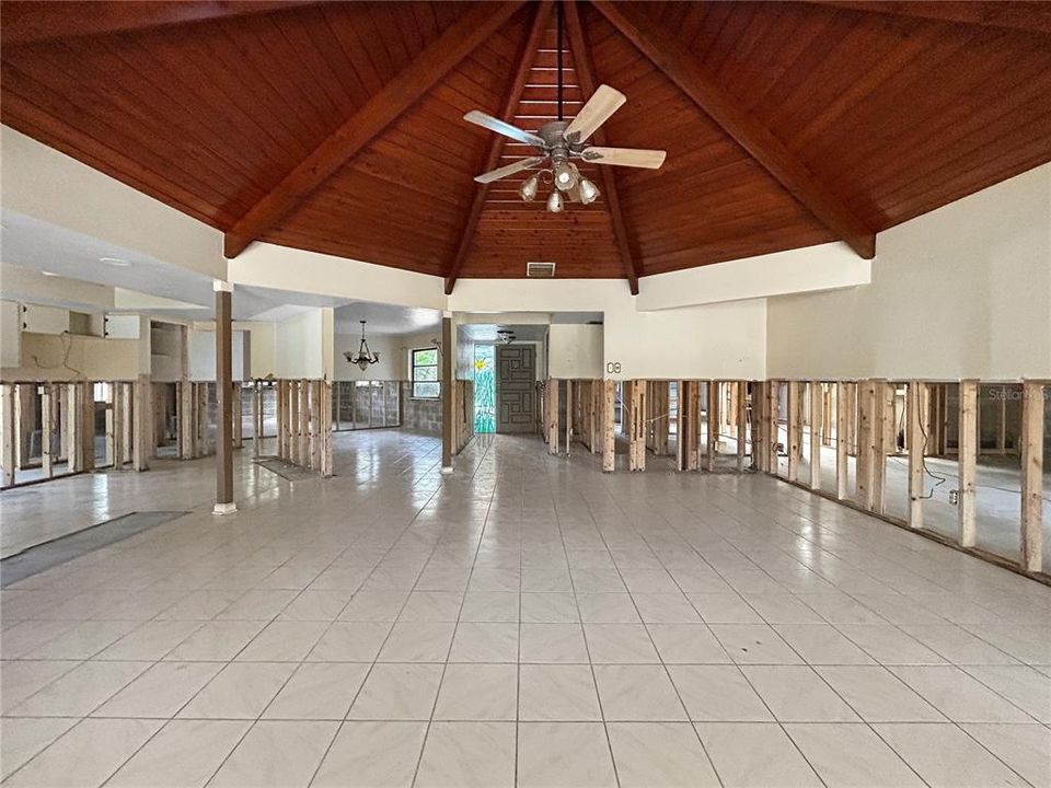 For Sale: $439,900 (3 beds, 2 baths, 2639 Square Feet)