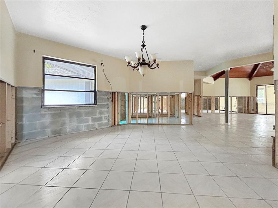 For Sale: $439,900 (3 beds, 2 baths, 2639 Square Feet)