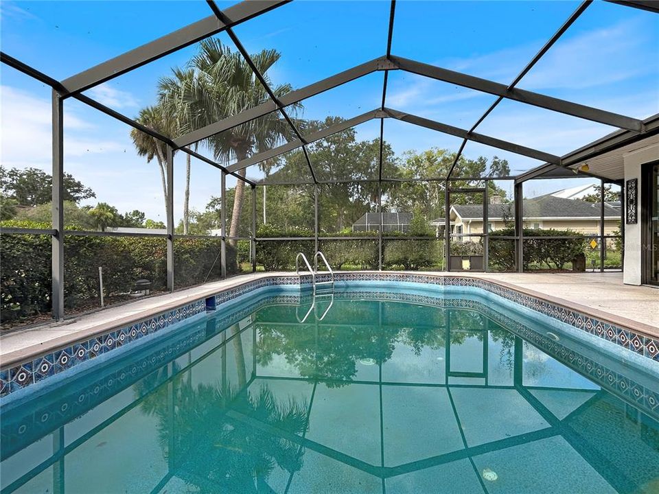 For Sale: $439,900 (3 beds, 2 baths, 2639 Square Feet)