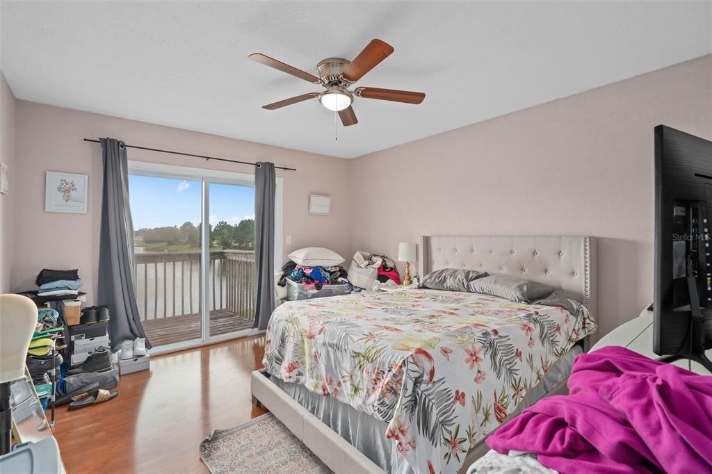 For Sale: $239,500 (2 beds, 2 baths, 1217 Square Feet)