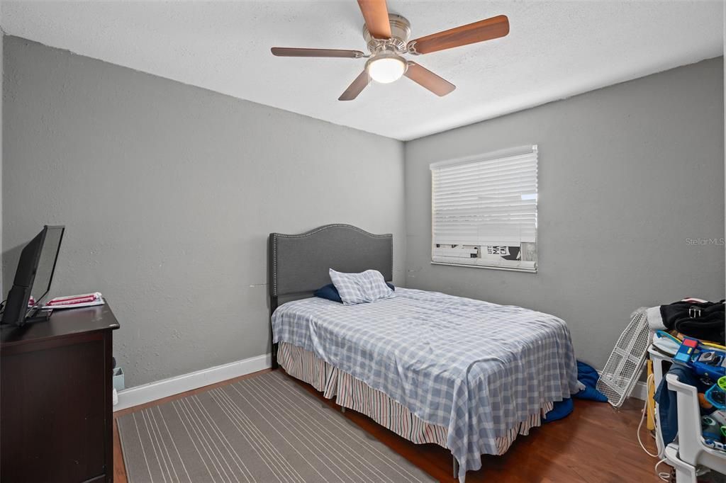 For Sale: $239,500 (2 beds, 2 baths, 1217 Square Feet)