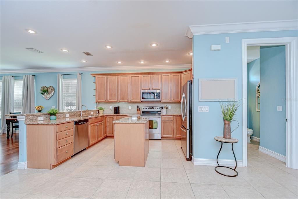 For Sale: $514,900 (3 beds, 2 baths, 2538 Square Feet)