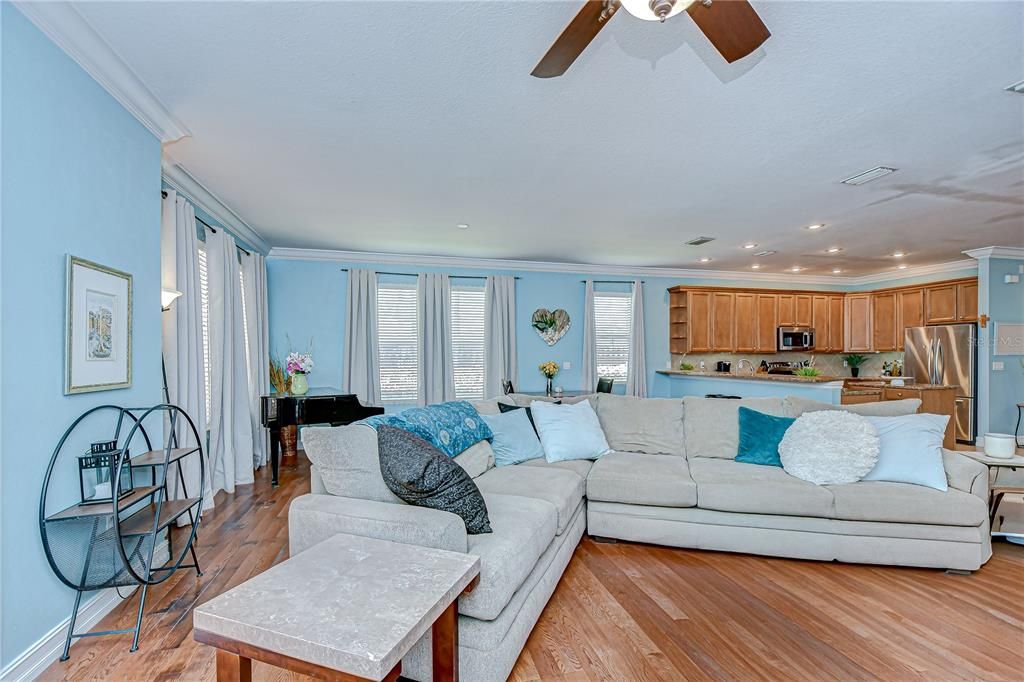 For Sale: $514,900 (3 beds, 2 baths, 2538 Square Feet)