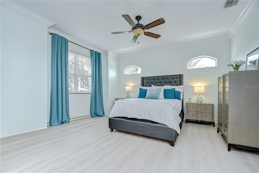 For Sale: $514,900 (3 beds, 2 baths, 2538 Square Feet)