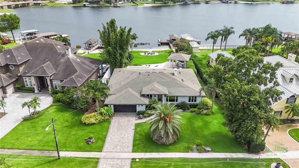 For Sale: $1,595,000 (4 beds, 3 baths, 2498 Square Feet)