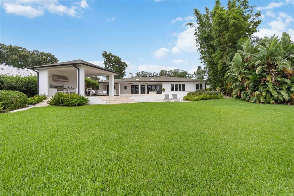 For Sale: $1,595,000 (4 beds, 3 baths, 2498 Square Feet)