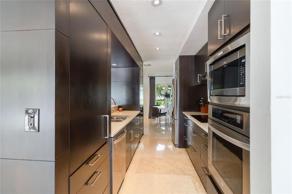 For Sale: $1,595,000 (4 beds, 3 baths, 2498 Square Feet)