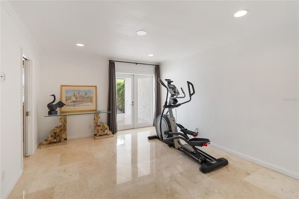 For Sale: $1,595,000 (4 beds, 3 baths, 2498 Square Feet)