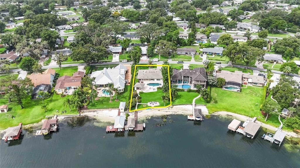 For Sale: $1,595,000 (4 beds, 3 baths, 2498 Square Feet)