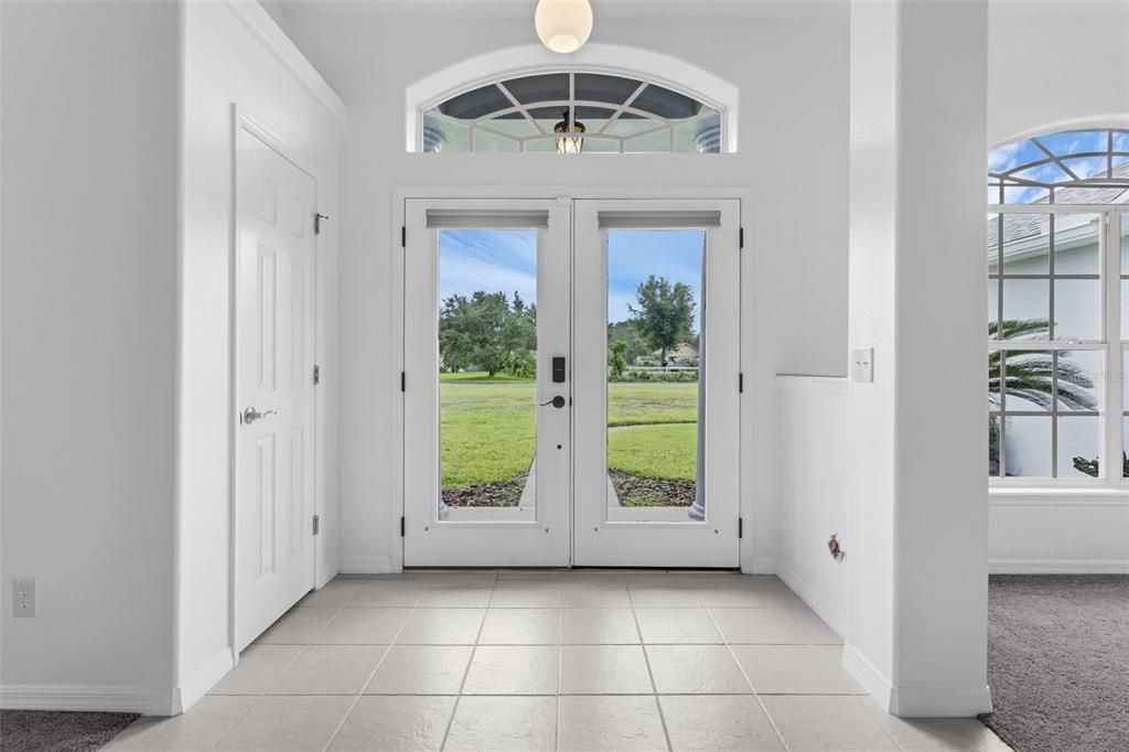 En Venta: $719,000 (4 camas, 3 baños, 2516 Pies cuadrados)