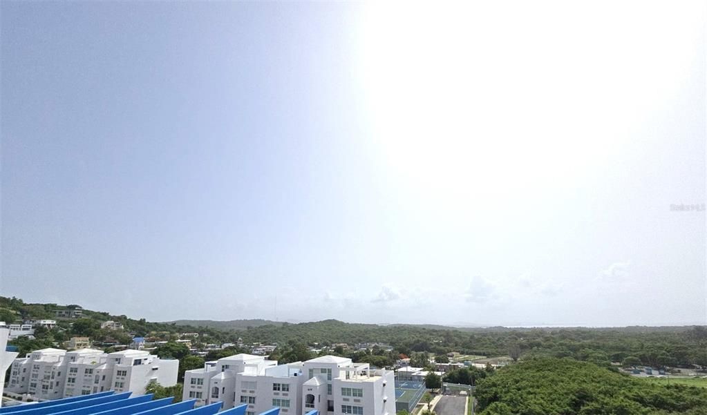 For Sale: $389,000 (4 beds, 3 baths, 1640 Square Feet)