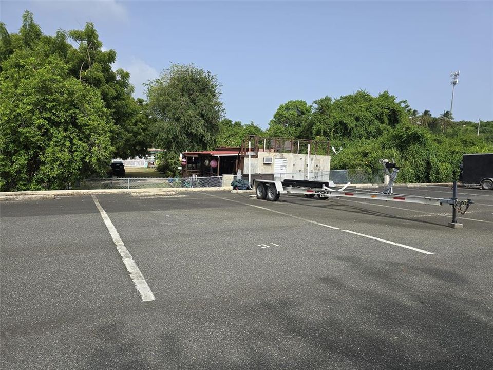 For Sale: $389,000 (4 beds, 3 baths, 1640 Square Feet)