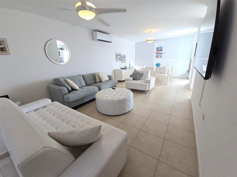 For Sale: $389,000 (4 beds, 3 baths, 1640 Square Feet)