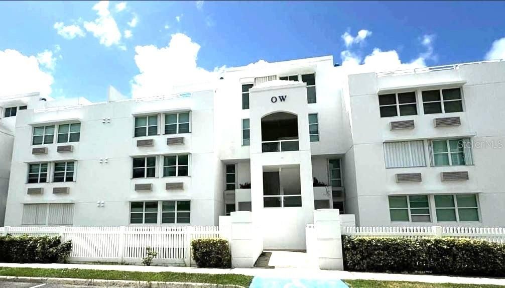 For Sale: $389,000 (4 beds, 3 baths, 1640 Square Feet)