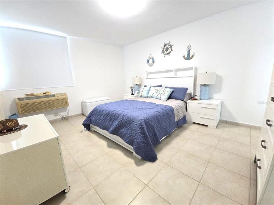 For Sale: $389,000 (4 beds, 3 baths, 1640 Square Feet)