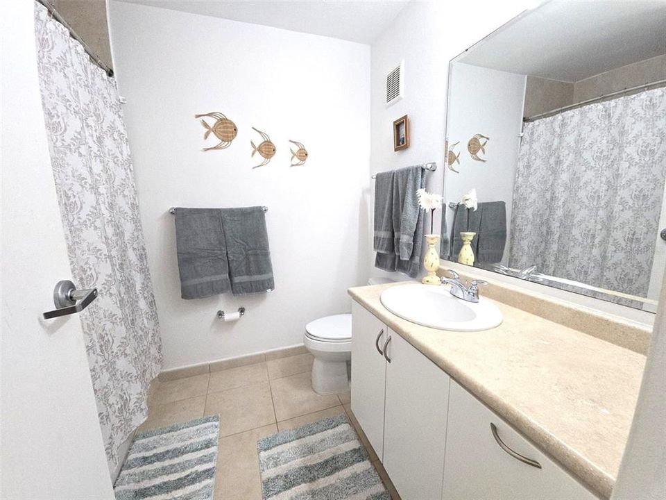 For Sale: $389,000 (4 beds, 3 baths, 1640 Square Feet)