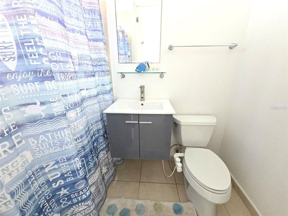 For Sale: $389,000 (4 beds, 3 baths, 1640 Square Feet)