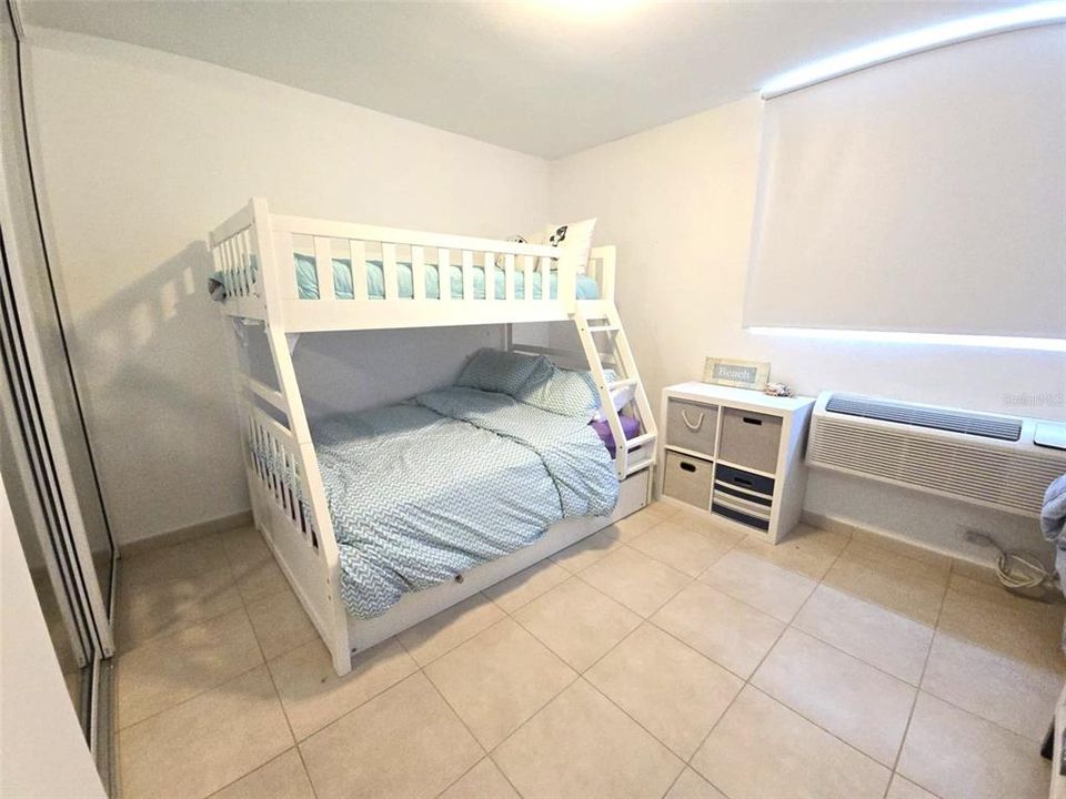 For Sale: $389,000 (4 beds, 3 baths, 1640 Square Feet)