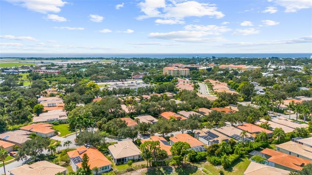 合同活跃: $789,000 (3 贝兹, 3 浴室, 1935 平方英尺)