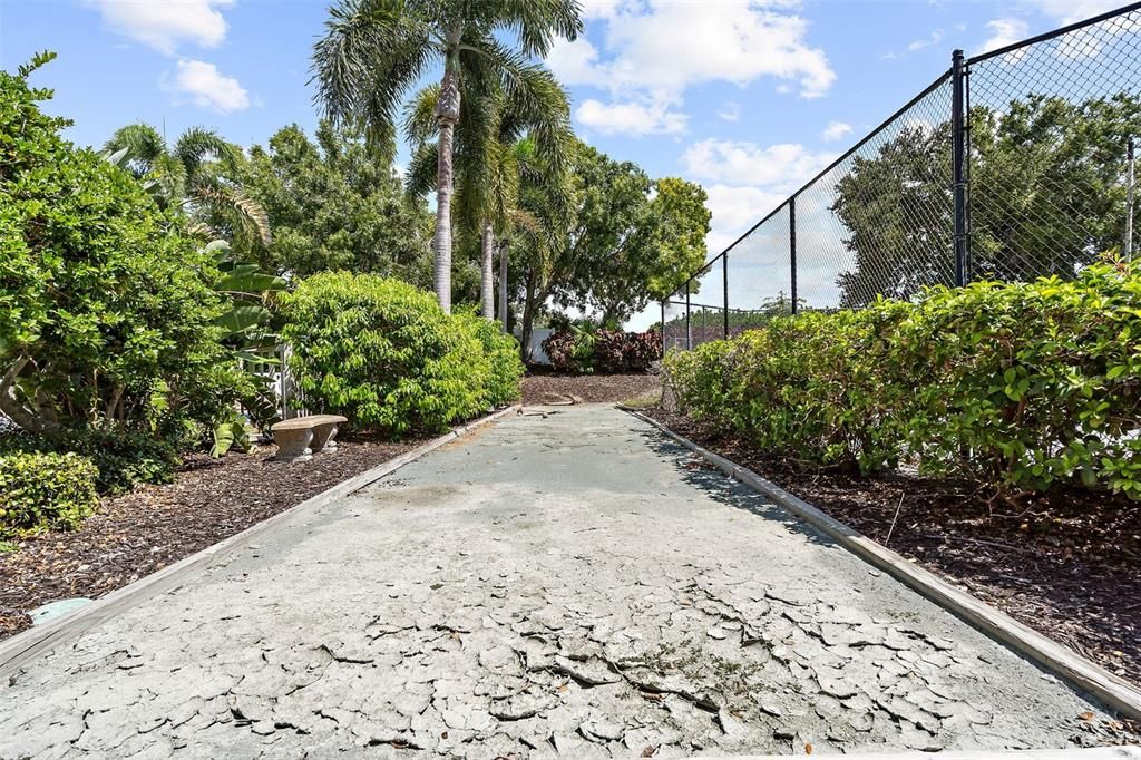 合同活跃: $789,000 (3 贝兹, 3 浴室, 1935 平方英尺)