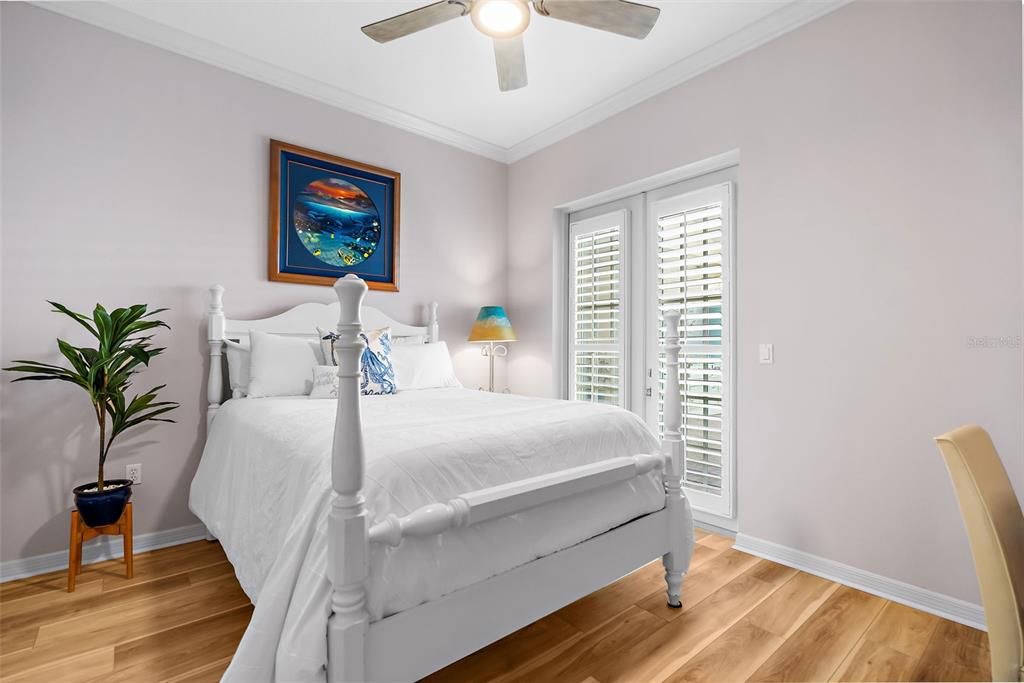 合同活跃: $789,000 (3 贝兹, 3 浴室, 1935 平方英尺)