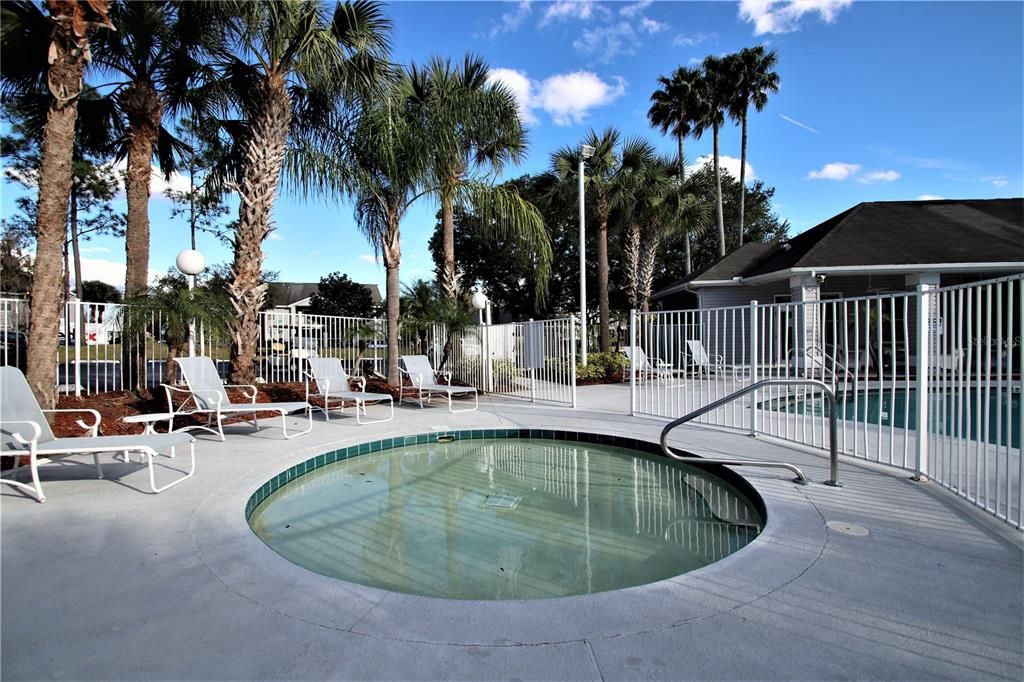 待售: $214,999 (2 贝兹, 2 浴室, 899 平方英尺)