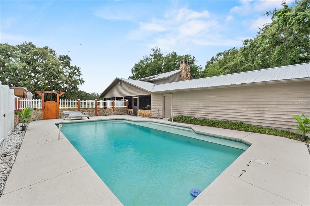 待售: $699,999 (3 贝兹, 2 浴室, 2010 平方英尺)