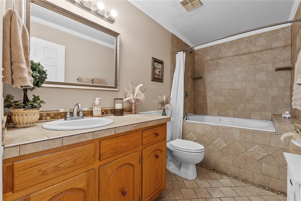 待售: $699,999 (3 贝兹, 2 浴室, 2010 平方英尺)