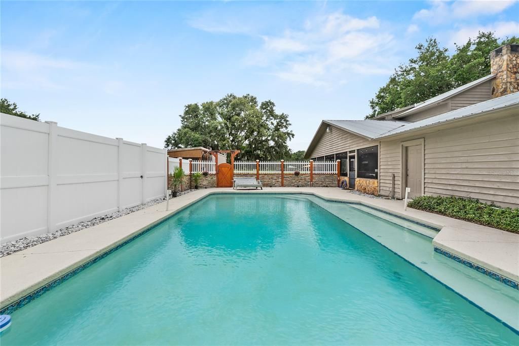 待售: $699,999 (3 贝兹, 2 浴室, 2010 平方英尺)