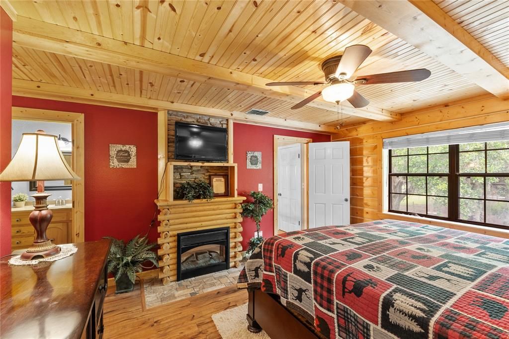 待售: $699,999 (3 贝兹, 2 浴室, 2010 平方英尺)