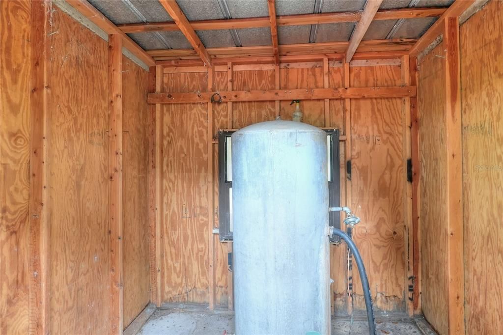 待售: $399,900 (13.41 acres)