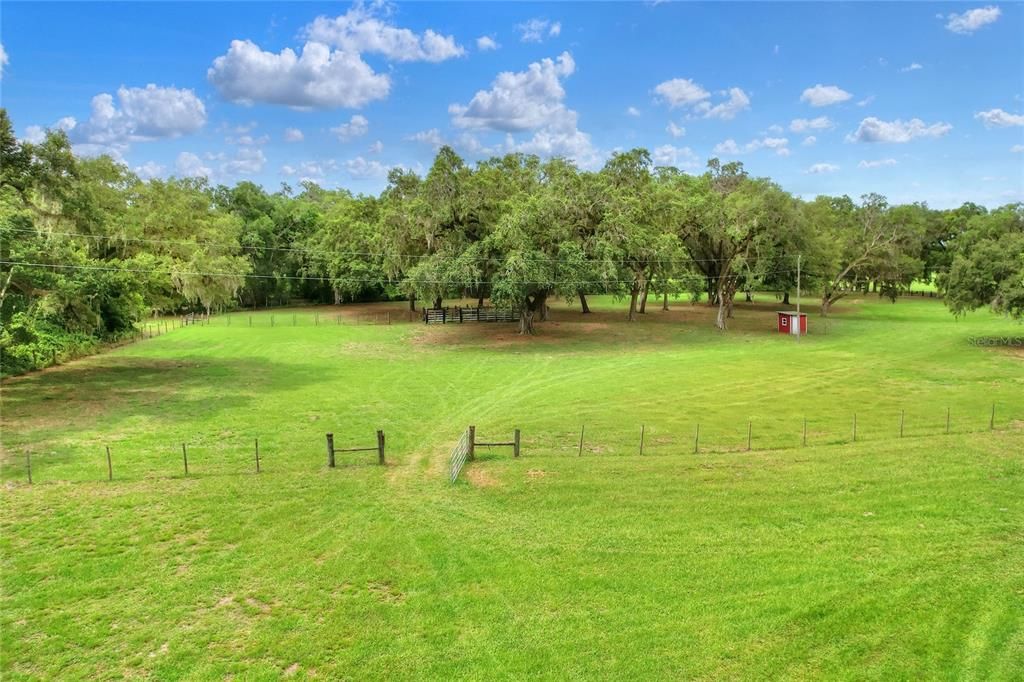 待售: $399,900 (13.41 acres)