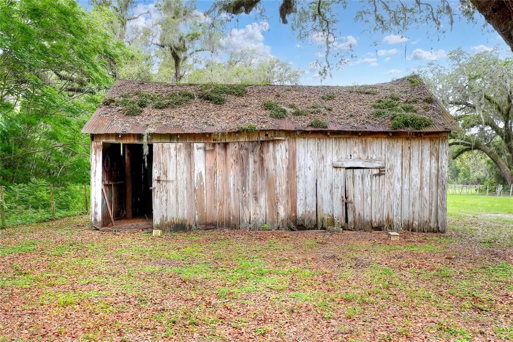 待售: $399,900 (13.41 acres)