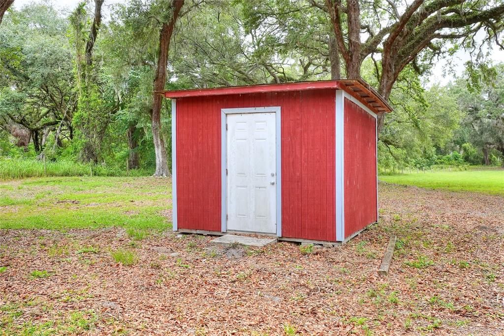 待售: $399,900 (13.41 acres)