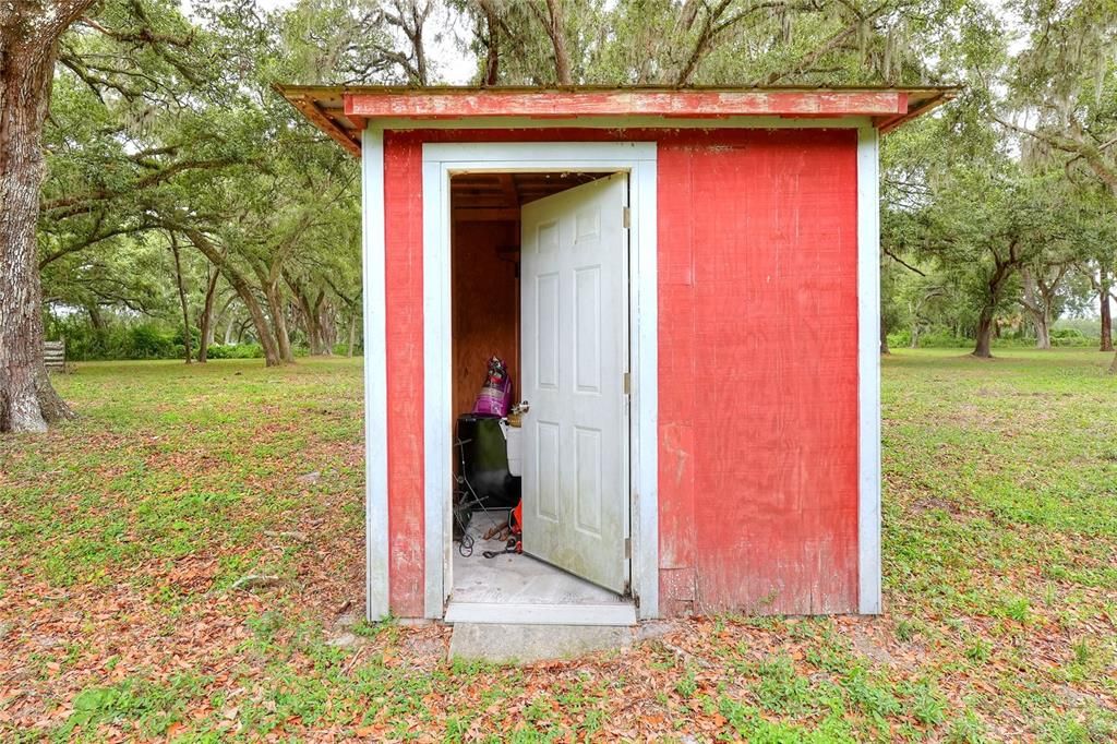 待售: $399,900 (13.41 acres)