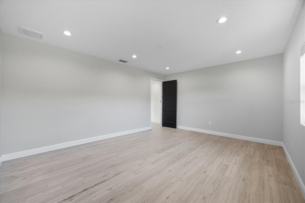 For Sale: $48,000 (0 beds, 0 baths, 1206 Square Feet)