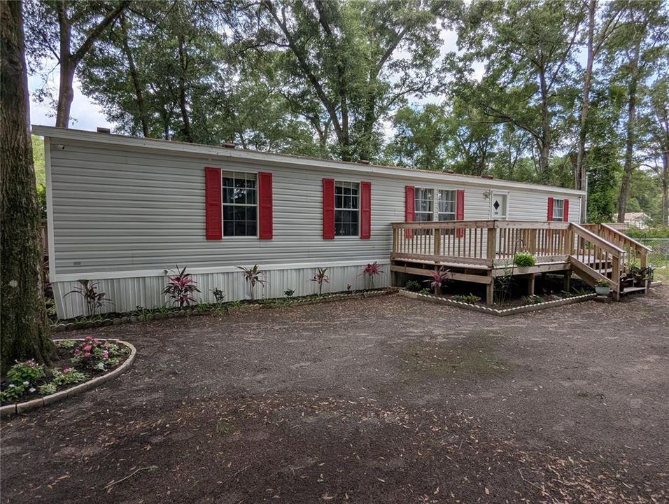 Recently Sold: $157,500 (4 beds, 2 baths, 1512 Square Feet)