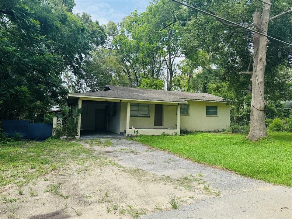 Activo con contrato: $180,000 (3 camas, 2 baños, 936 Pies cuadrados)